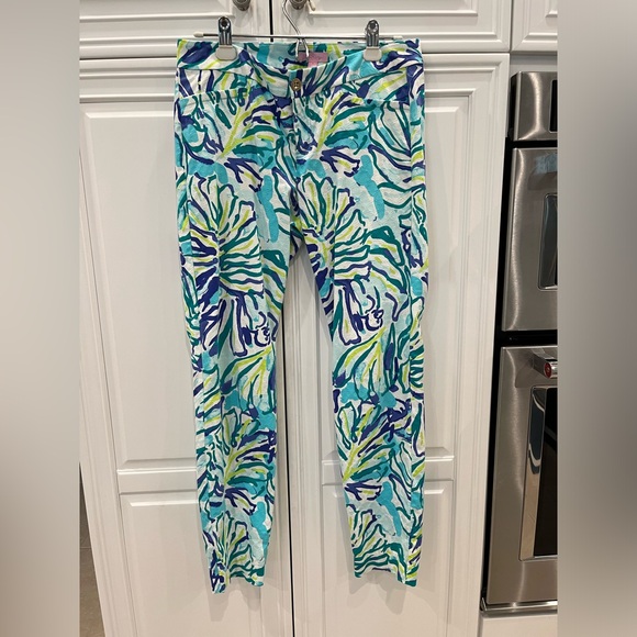 Lilly Pulitzer Kelly Pants, Pool Blue Stay Cool, size 6.  Excellent Condition. - Picture 3 of 7